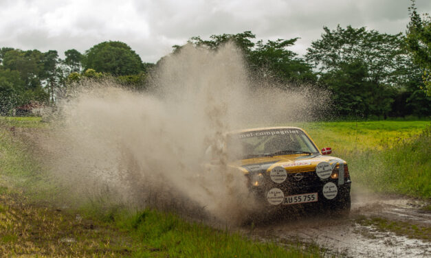 Der var lagt op til skarp konkurrence, da eliten i dansk regularity rally stillede til start i det 21. Classic Car Challenge med start og mål i Vejen.